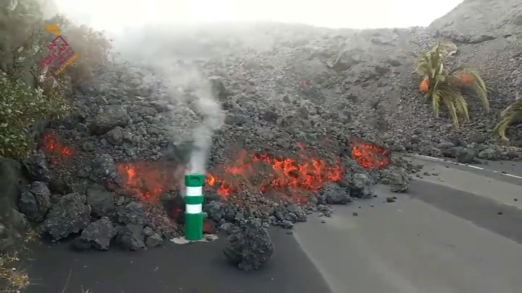Continúan las efusiones de lava, que alcanzan picos de gran velocidad