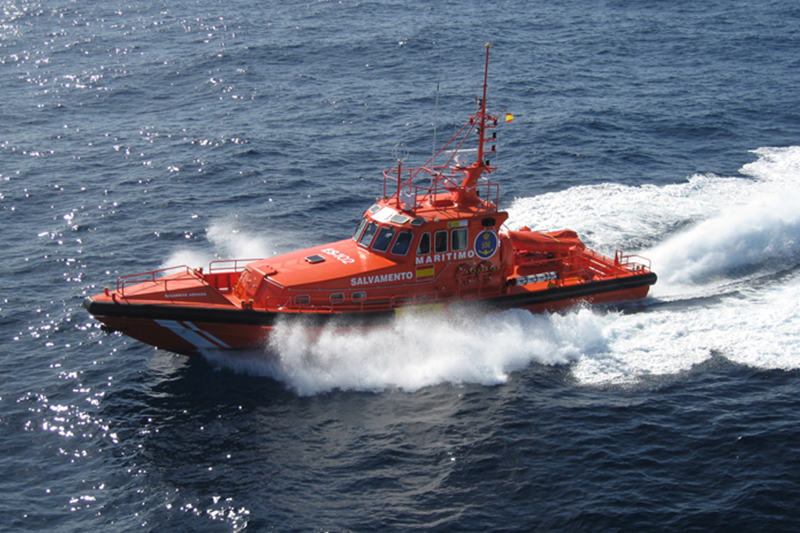 Salvamento acude al rescate de una embarcación a 250 km de Gran Canaria