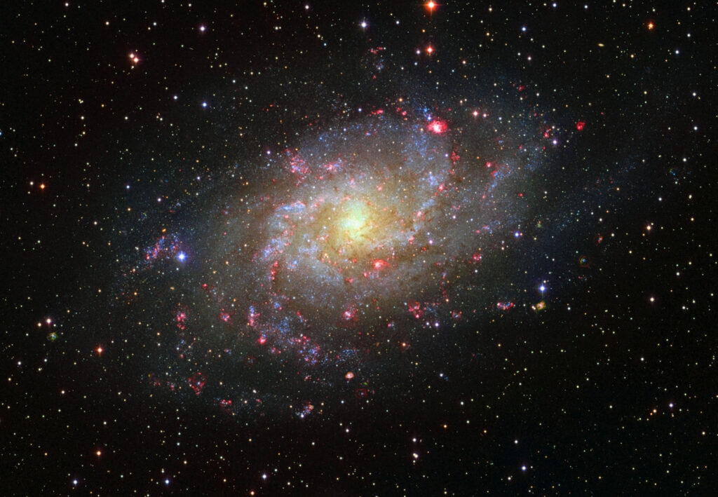 Hallan una posible galaxia satélite de M33, la tercera mayor del grupo local