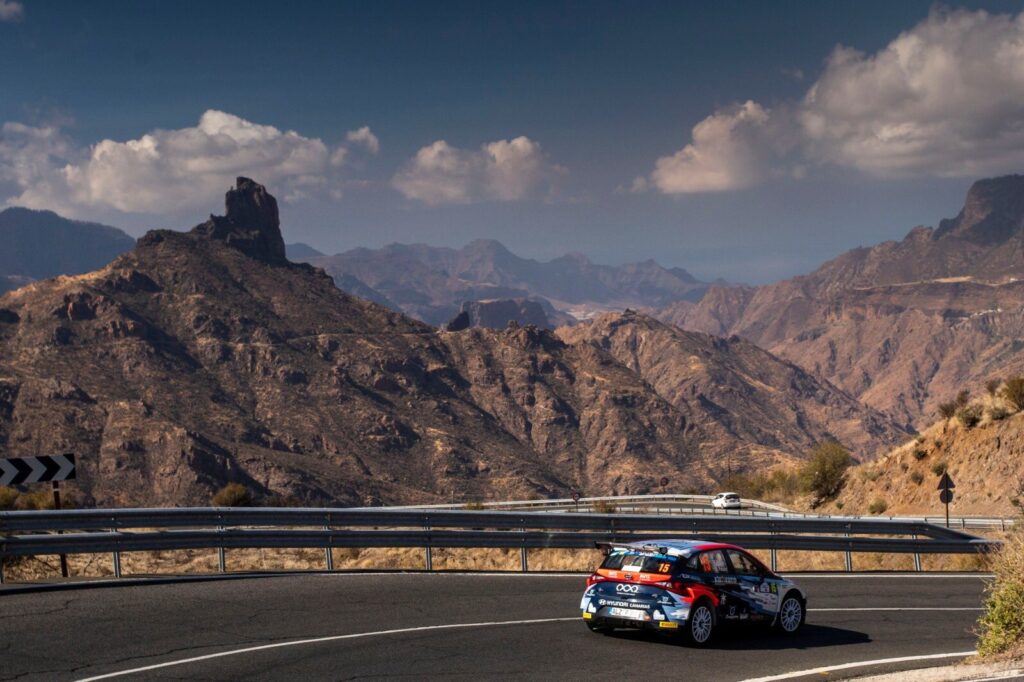 Los rusos Lukyanuk-Arnautov lideran primera jornada 45 Rally Islas Canarias 