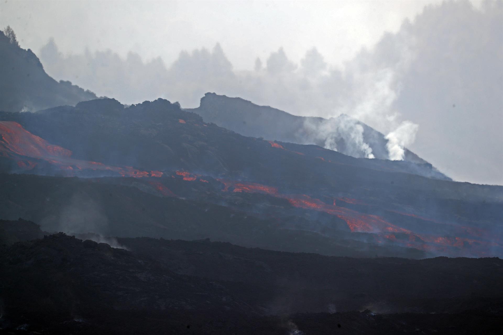 La lava no afecta a más superficie pero el volcán tiene mucha variabilidad