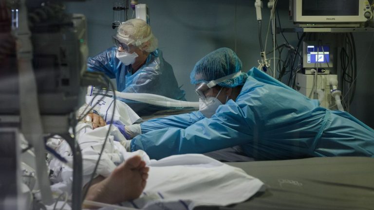 Crece la presión hospitalaria por el incremento de contagios