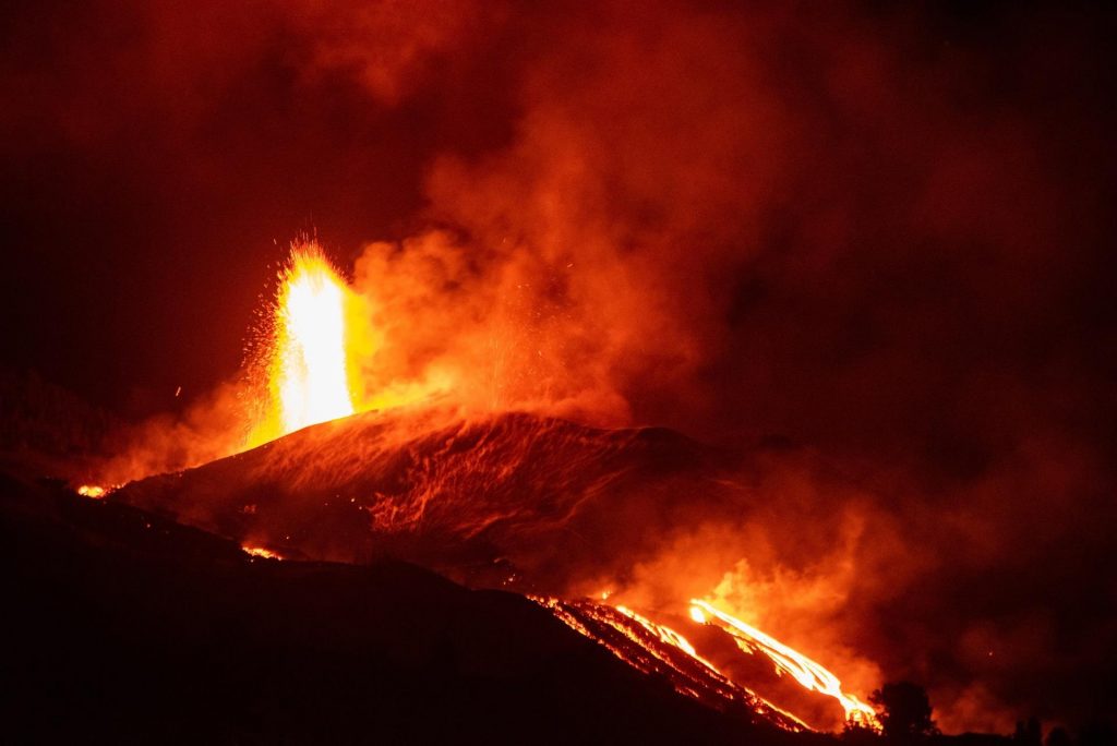 La erupción volcánica, en fotografía