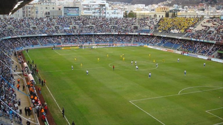 De momento, el derbi canario será abierto al público y con un aforo del 75%