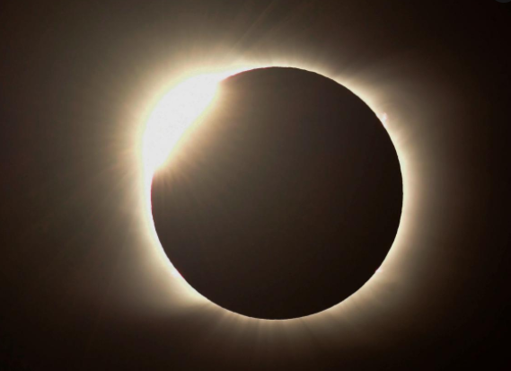 Un eclipse total de sol este sábado casi exclusivo para los científicos