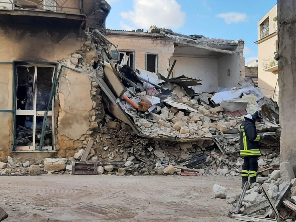 Ascienden a siete los muertos por el derrumbe de un edificio en el sur de Sicilia