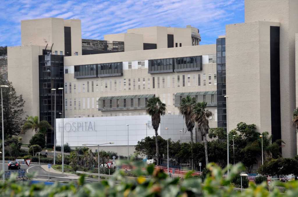 Por islas, Tenerife es la que más hospitalizados tiene con casos Covid