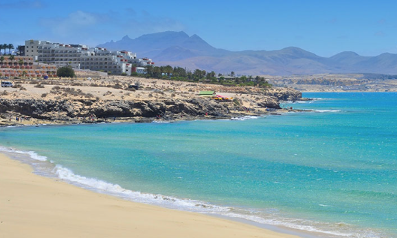 Localizan el cuerpo sin vida de un bañista en Playa Esmeralda en Fuerteventura