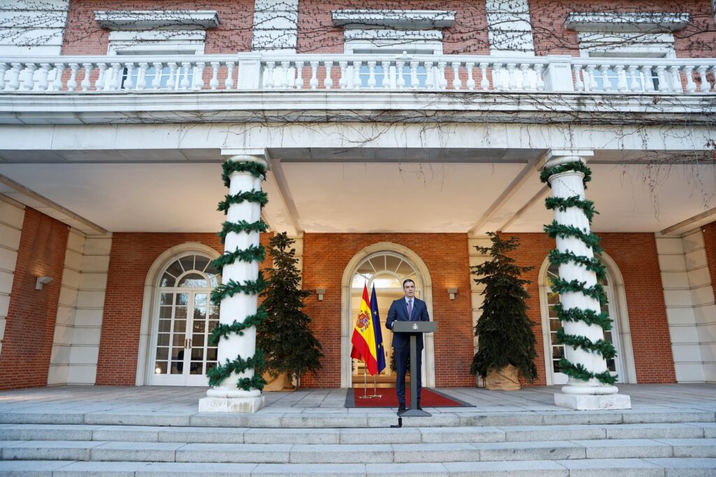 Sánchez reivindica el respeto en política al elogiar la labor de Castells