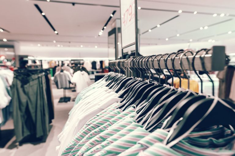 La Policía Nacional alerta de diez claves para evitar estafas durante este Black Friday