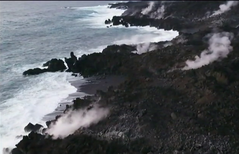 El litoral de La Palma afectado por el volcán continuará cambiando