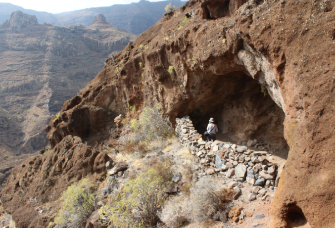 Una cueva de La Gomera podría haber sido habitada a partir del siglo I