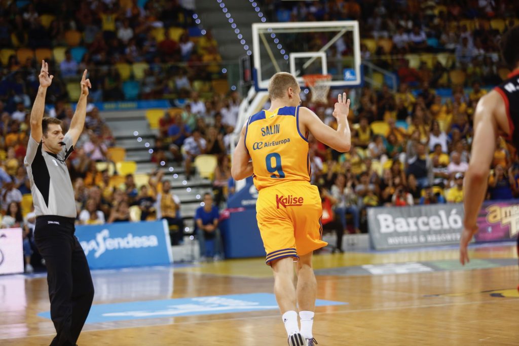 El entrenador del Club Baloncesto Gran Canaria, Porfi Fisac, insistió en su última comparecencia en la necesidad de "recuperar las señas de identidad”.