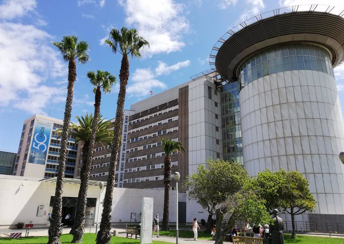 El promedio diario de camas hospitalarias ocupadas por pacientes covid-19 se sitúa en un 0,84 por ciento y continúa en circulación controlada en Canarias