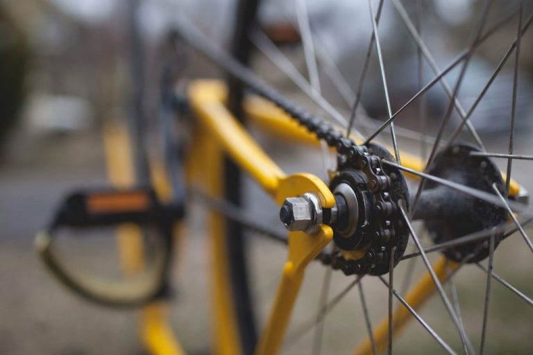 Fallece un ciclista en una colisión con un automóvil en Tenerife