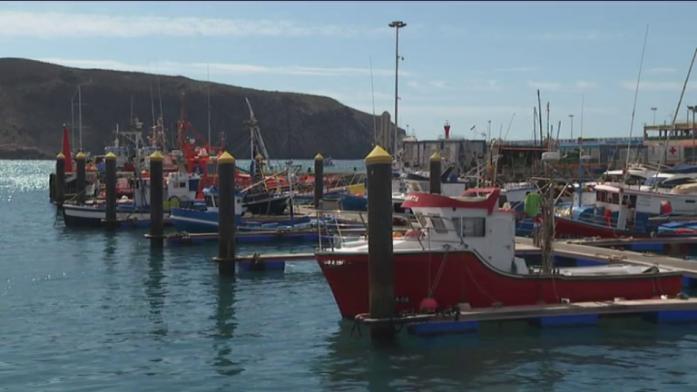 La flota pesquera canaria, pendiente de su futuro