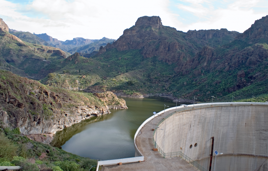 La central hidroeléctrica Salto de Chira recibe una inversión de 589 millones de euros