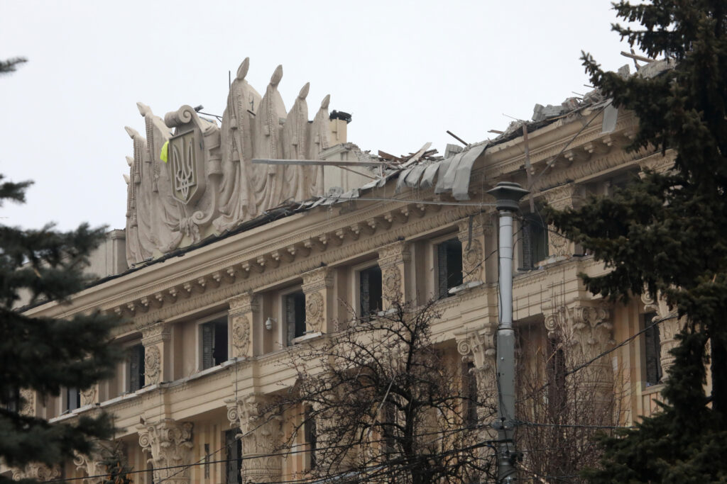 Ucrania denuncia un ataque contra el Ayuntamiento de Járkov