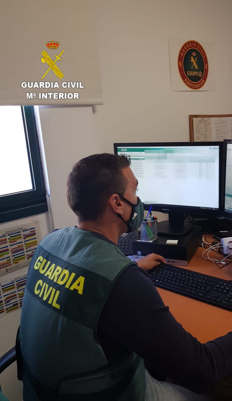 Detienen a un hombre por estafar a 15 pymes más 50.000 euros