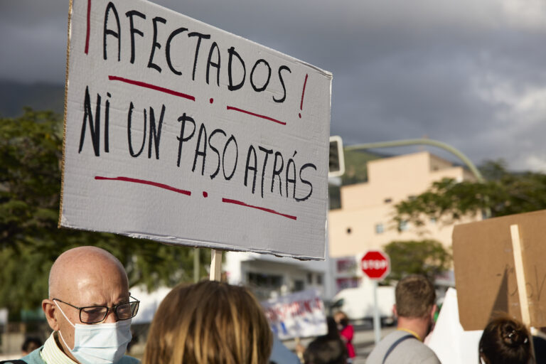 Afectados por la erupción demandan más celeridad y menos burocracia en el reparto de ayudas