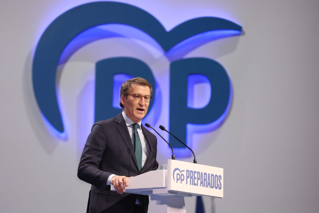 El próximo jueves el presidente del Gobierno, Pedro Sánchez y el líder del PP Alberto Núñez Feijóo, tendrán una reunión 