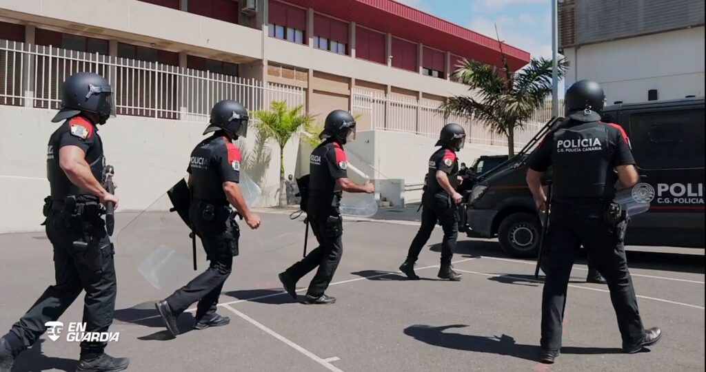 'En Guardia' muestra a la Policía Canaria en acción