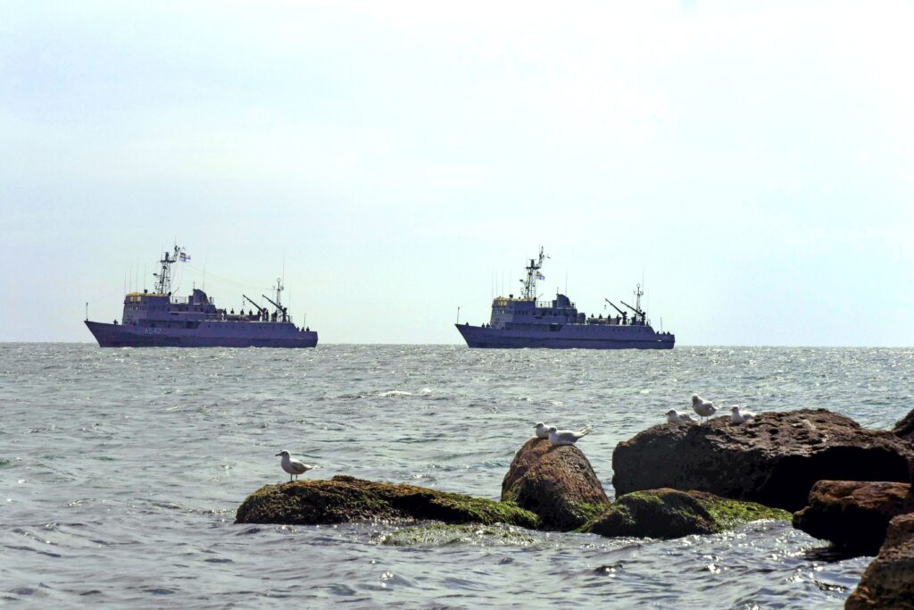 Rusia abrirá corredores humanitarios para la evacuación de barcos extranjeros
