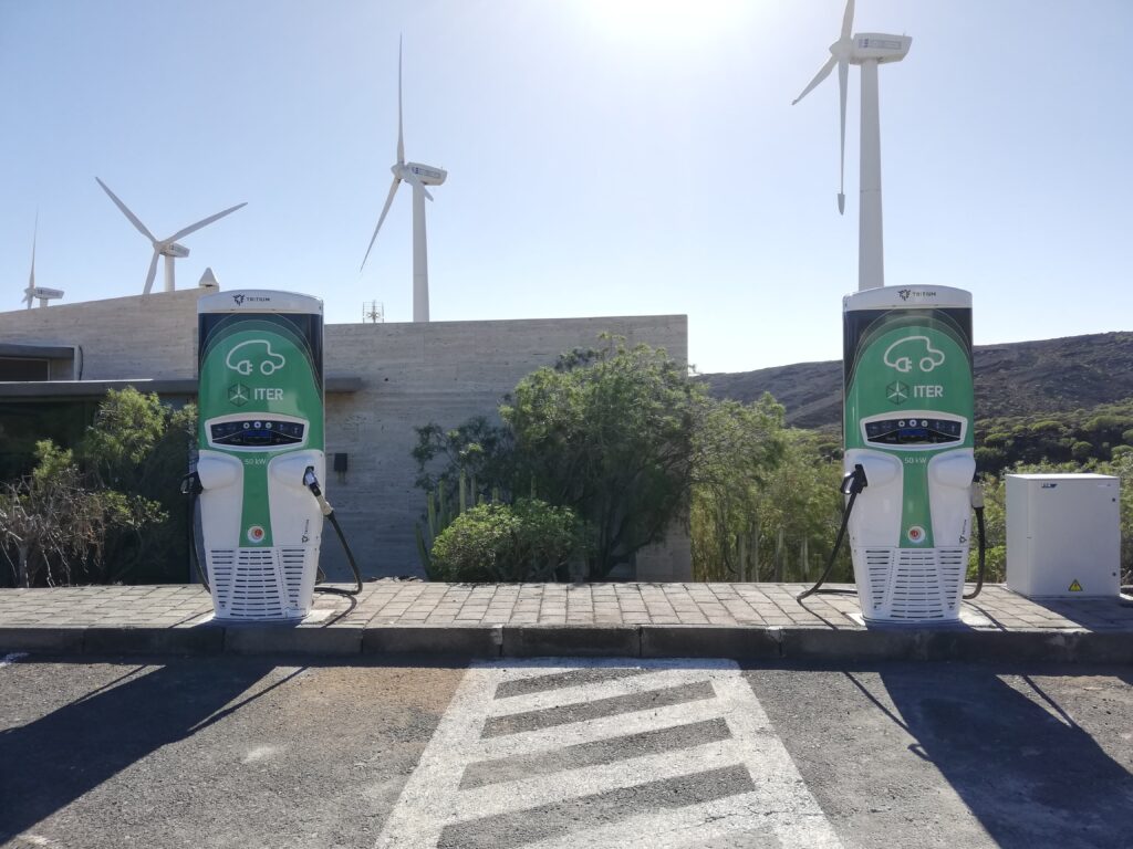 Abre al público 17 plazas de recarga gratis para vehículos eléctricos