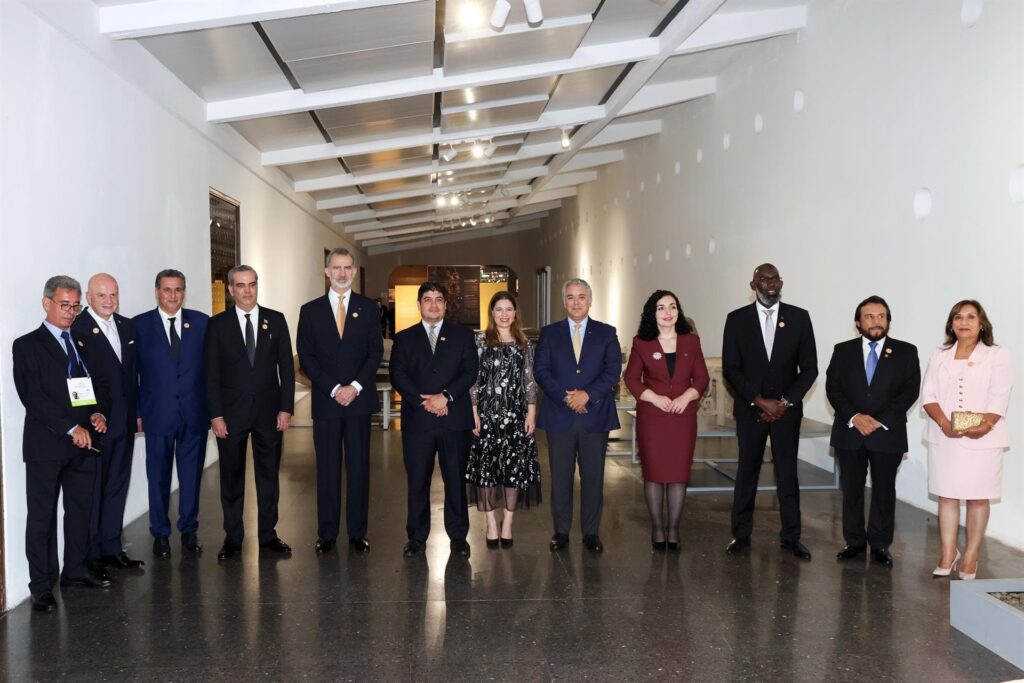 El Rey Felipe VI asiste a la cena de jefes de Estado y de Gobierno en Costa Rica