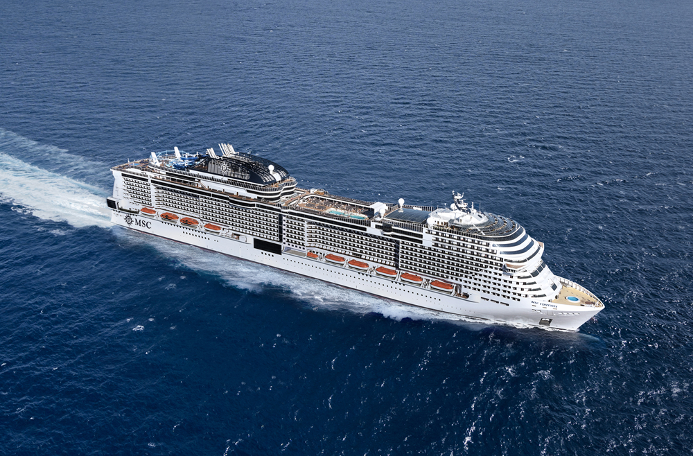 El crucero MSC Virtuosa hace escala inaugural en Canarias