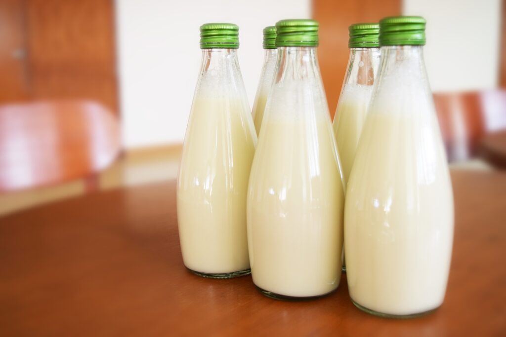 El acuerdo sobre los márgenes de la leche y derivados lácteos repercutirá en el precio final