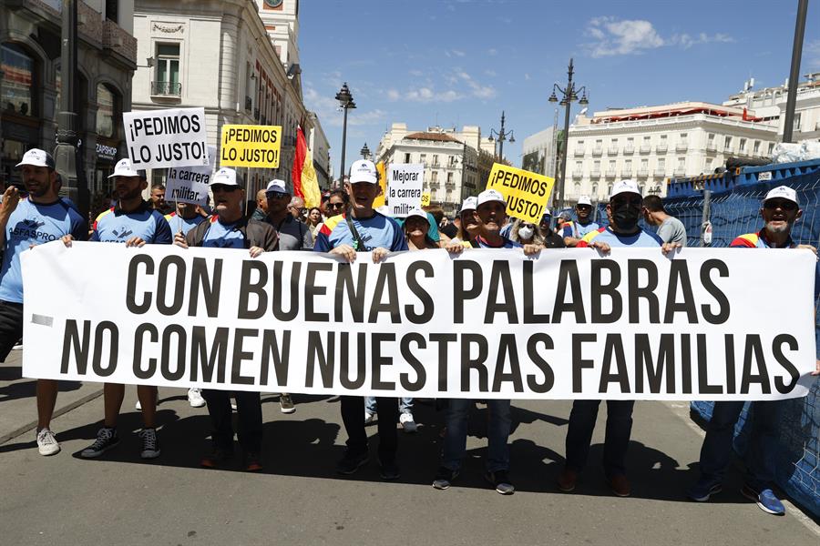 Los militares se movilizan en Madrid para exigir mejoras salariales