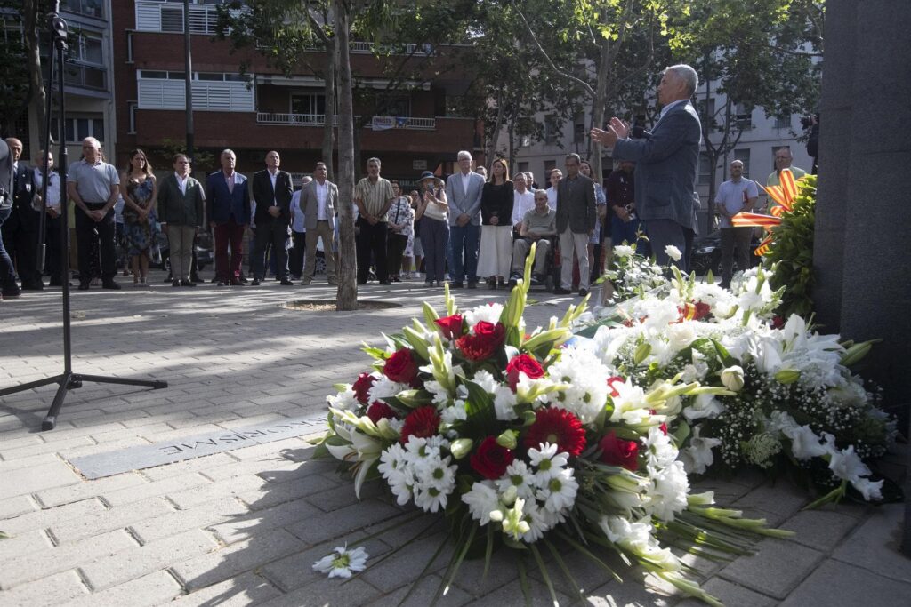 Barcelona homenajea a las víctimas del atentado de Hipercor 35 años después