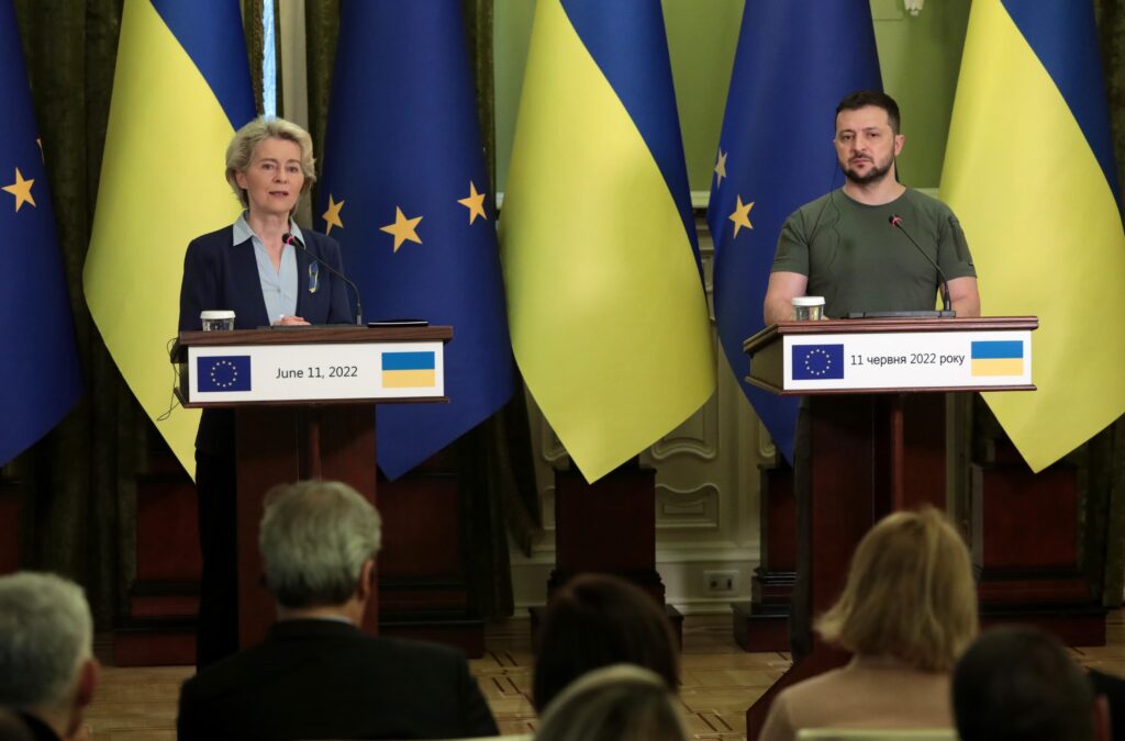 Bruselas acepta la candidatura de Ucrania a la UE pero fija condiciones