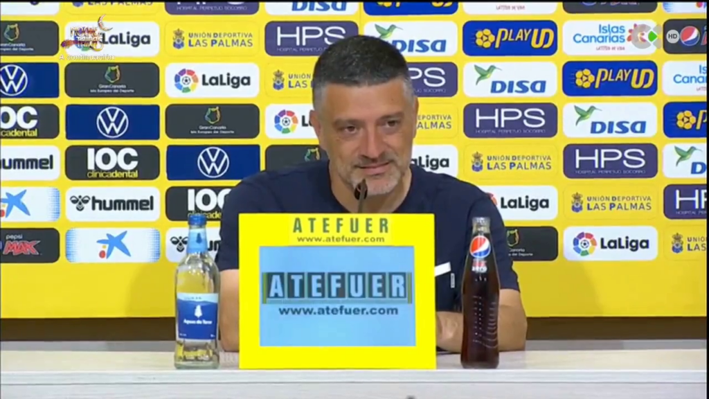 El entrenador de la UD Las Palmas se muestra "orgulloso" de sus futbolistas. Pimienta ha felicitado también al CD Tenerife por hacer "las cosas bien"