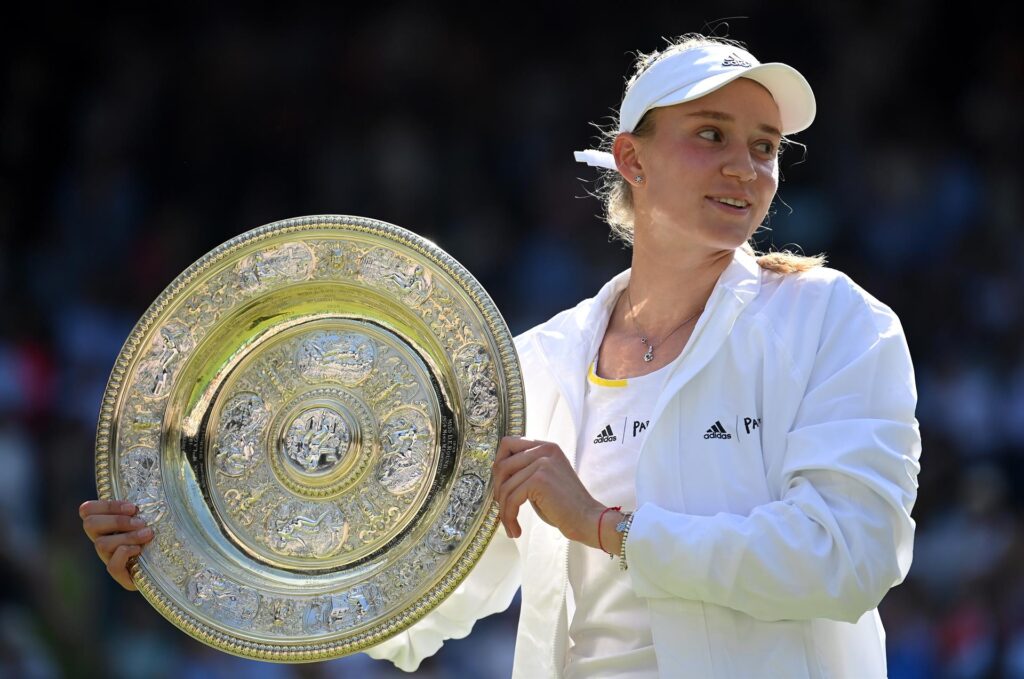 Rybakina conquista en Wimbledon su primer Grand Slam