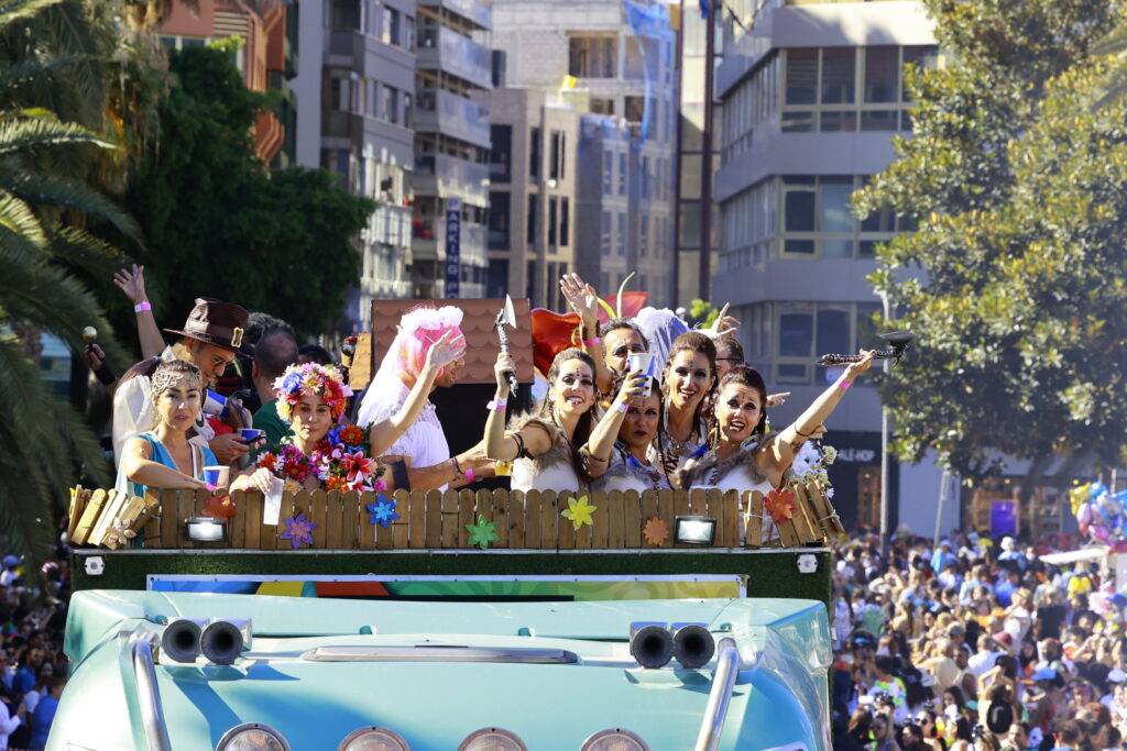 Las Palmas de Gran Canaria recupera la Gran Cabalgata del Carnaval