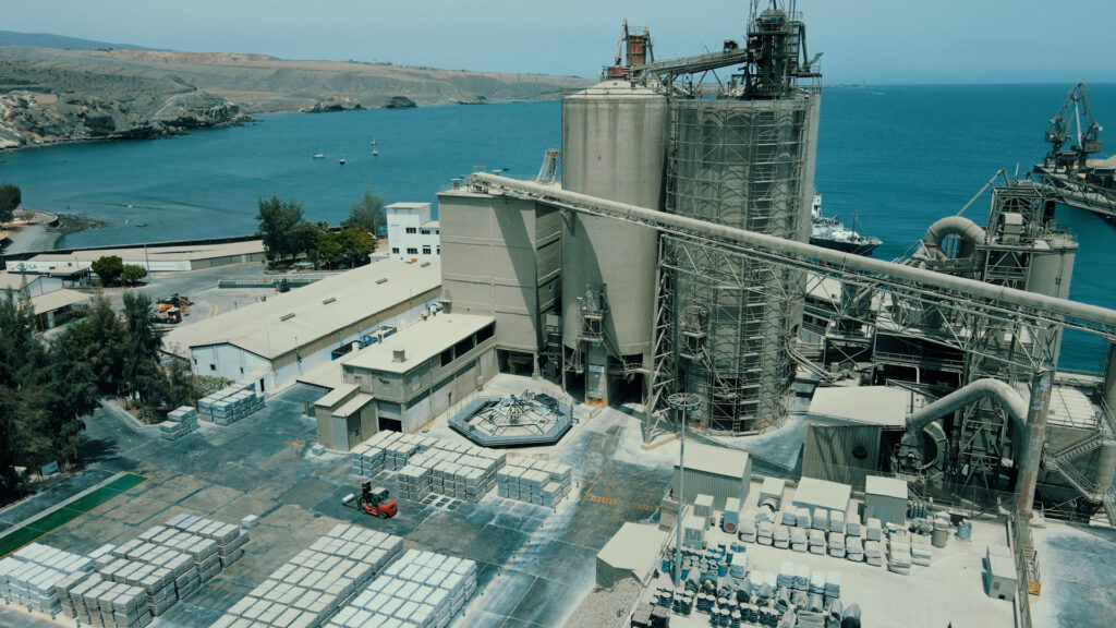 Franquis desmiente que se haya prolongado el uso industrial del puerto de Santa Águeda por 24 años