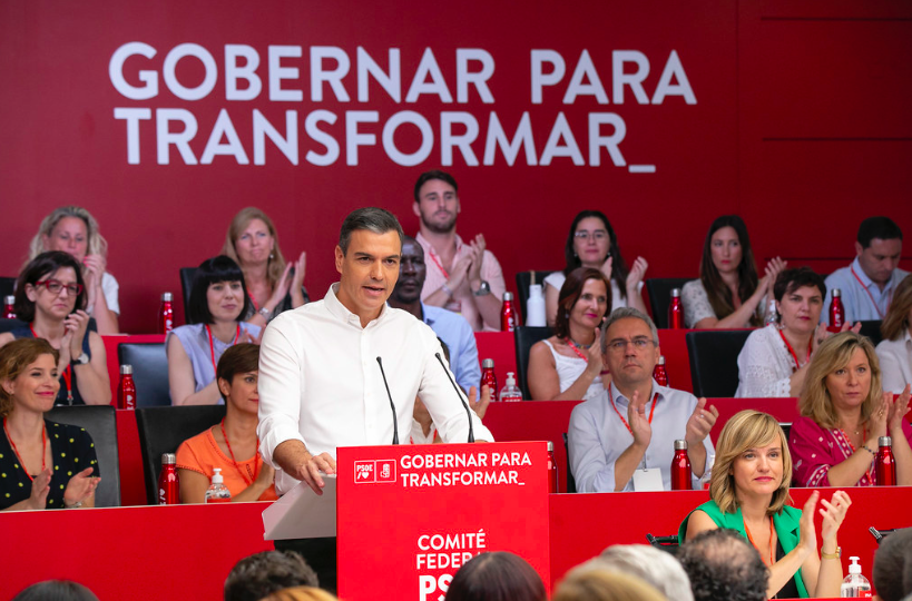 Sánchez insta al PSOE a "meter una marcha más" para ganar las elecciones