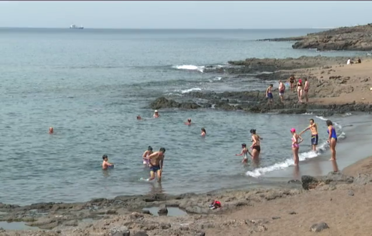 Las altas temperaturas se mantienen en diferentes puntos de Canarias