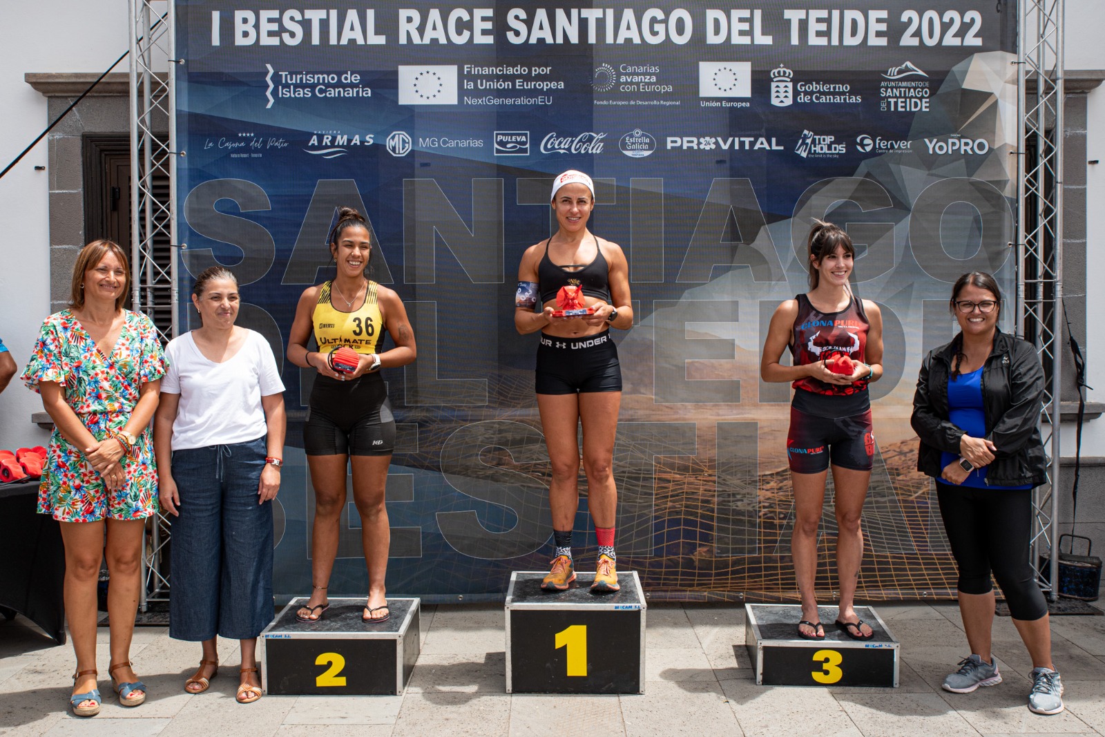 Manuel Luján y Aissa Benzirar, campeones de la Bestial Race Santiago del Teide