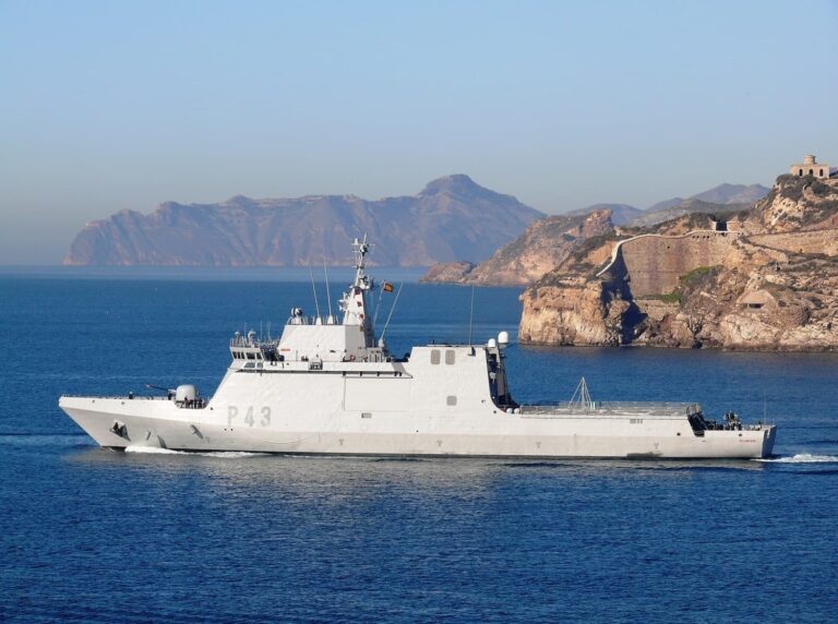 El BAM ‘Relámpago’ parte este domingo para realizar tareas de vigilancia marítima en la costa occidental de África