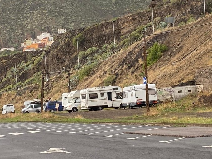 Canarias es la única comunidad autónoma que no cuenta con una normativa específica para las zonas de acampada y caravanas