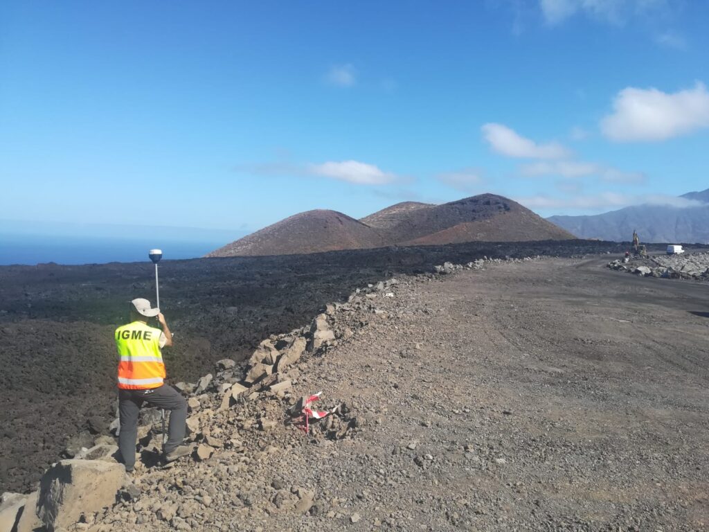 Concentraciones muy altas de dióxido de azufre en zonas del volcán de La Palma