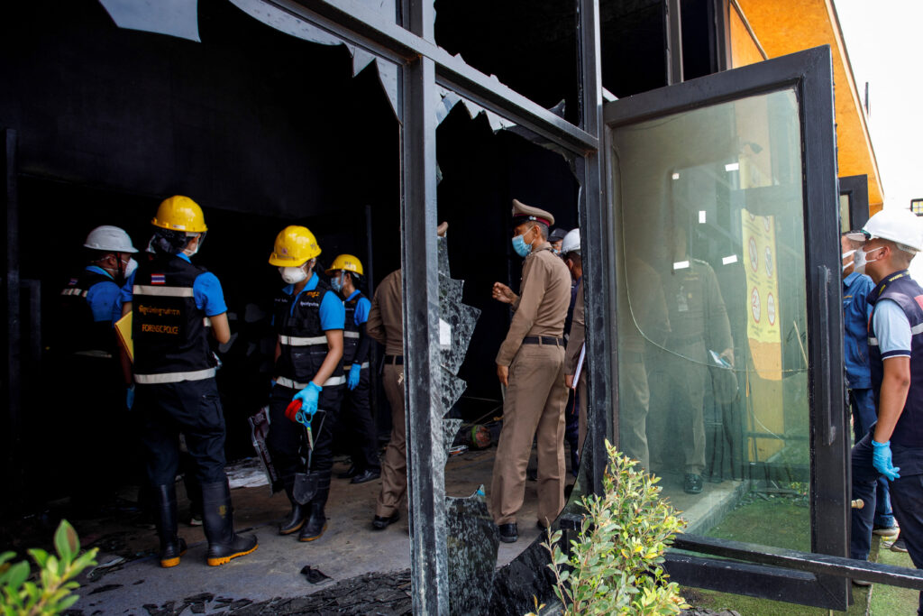 Trece personas fallecidas y 41 heridas en un incendio en una discoteca de Tailandia