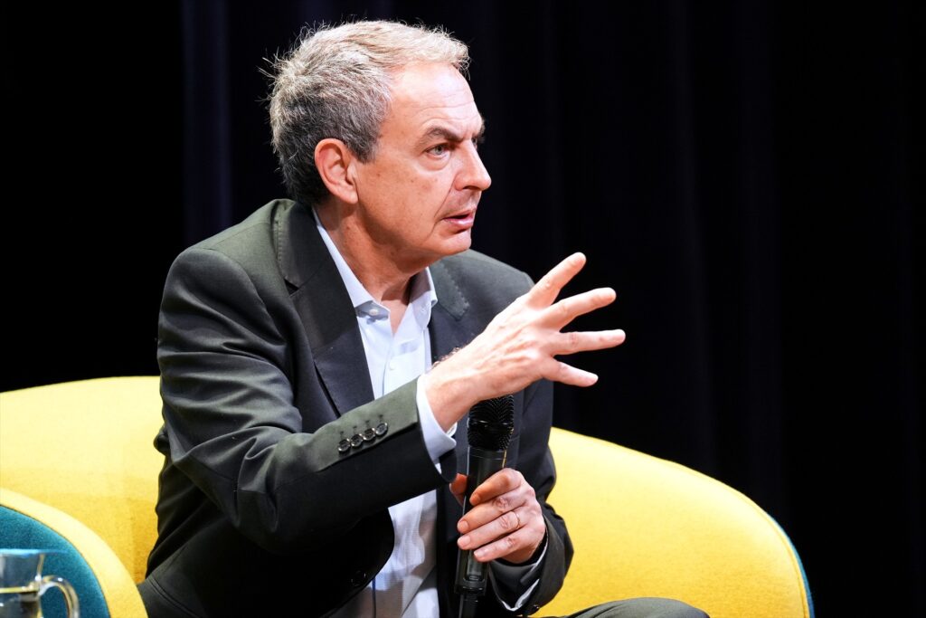 Zapatero cree que Sánchez ha sido valiente al defender la vía de la autonomía para el Sáhara