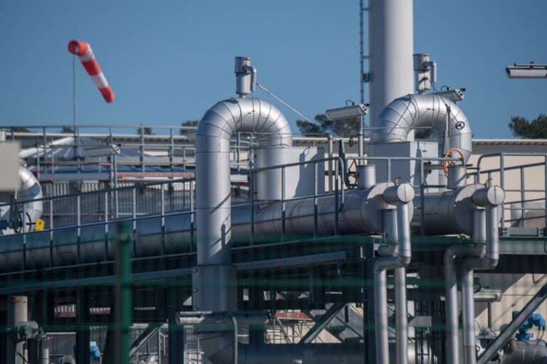 Rusia corta el suministro de gas a Europa indefinidamente