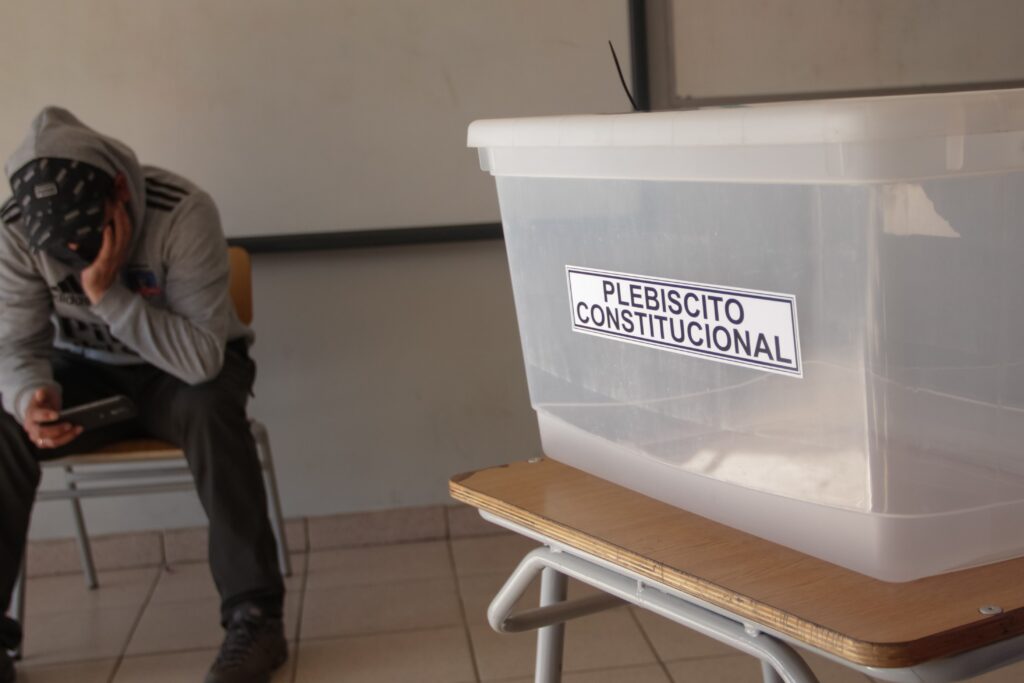 Chile celebra la votación del referéndum de la nueva constitución en Chile