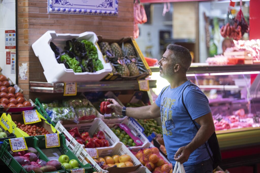Las ventas del comercio minorista crecen un 5,8% en Canarias en agosto