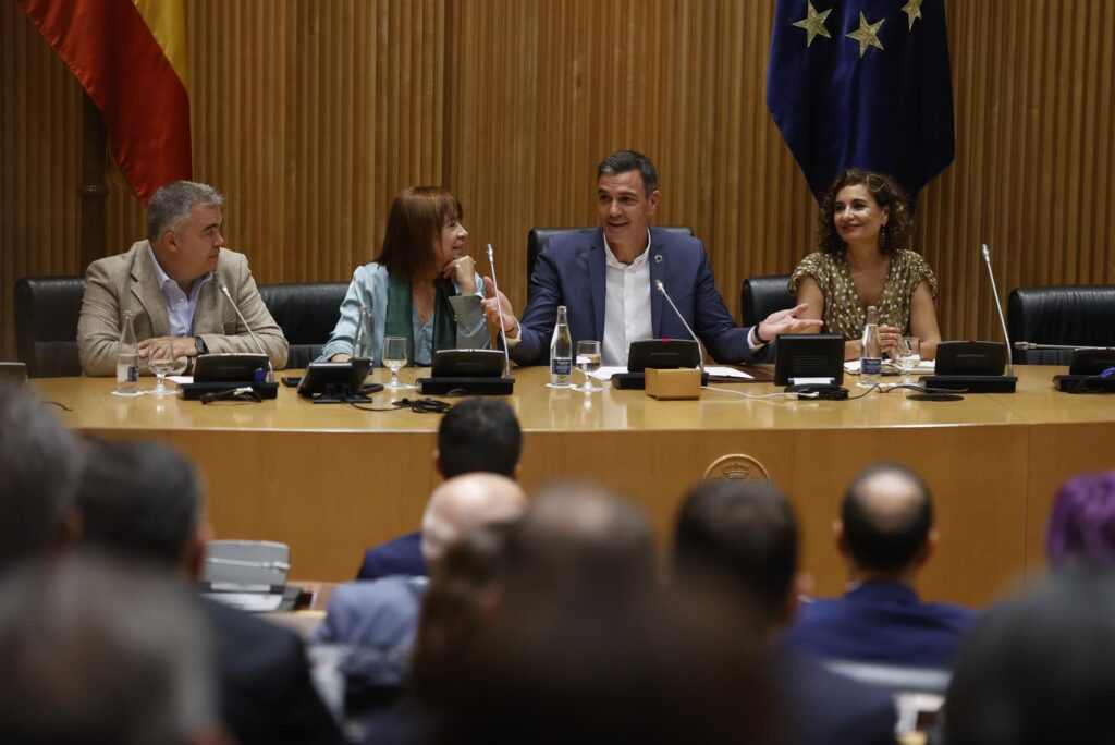 Sánchez pide al PSOE "más implicación" para sacar los terceros presupuestos